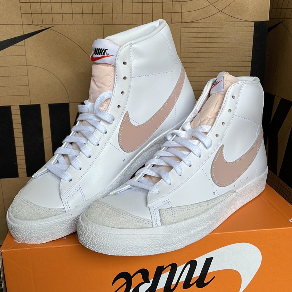 Nike W Blazer Mid ` 77 White / Pink Oxford - Black MEN`S - Picture 5 of 16